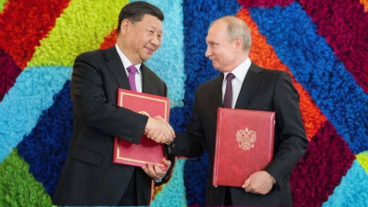 “हामी दुई जना १५० वर्ष बाँच्नै पर्छ : सी जिनपिङ र पुटिनको हट माइक संवाद”